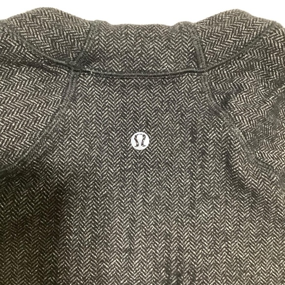 Lululemon Think Fast Long Sleeve Top Herringbone Black / Gray Size 8 - Picture 9 of 13